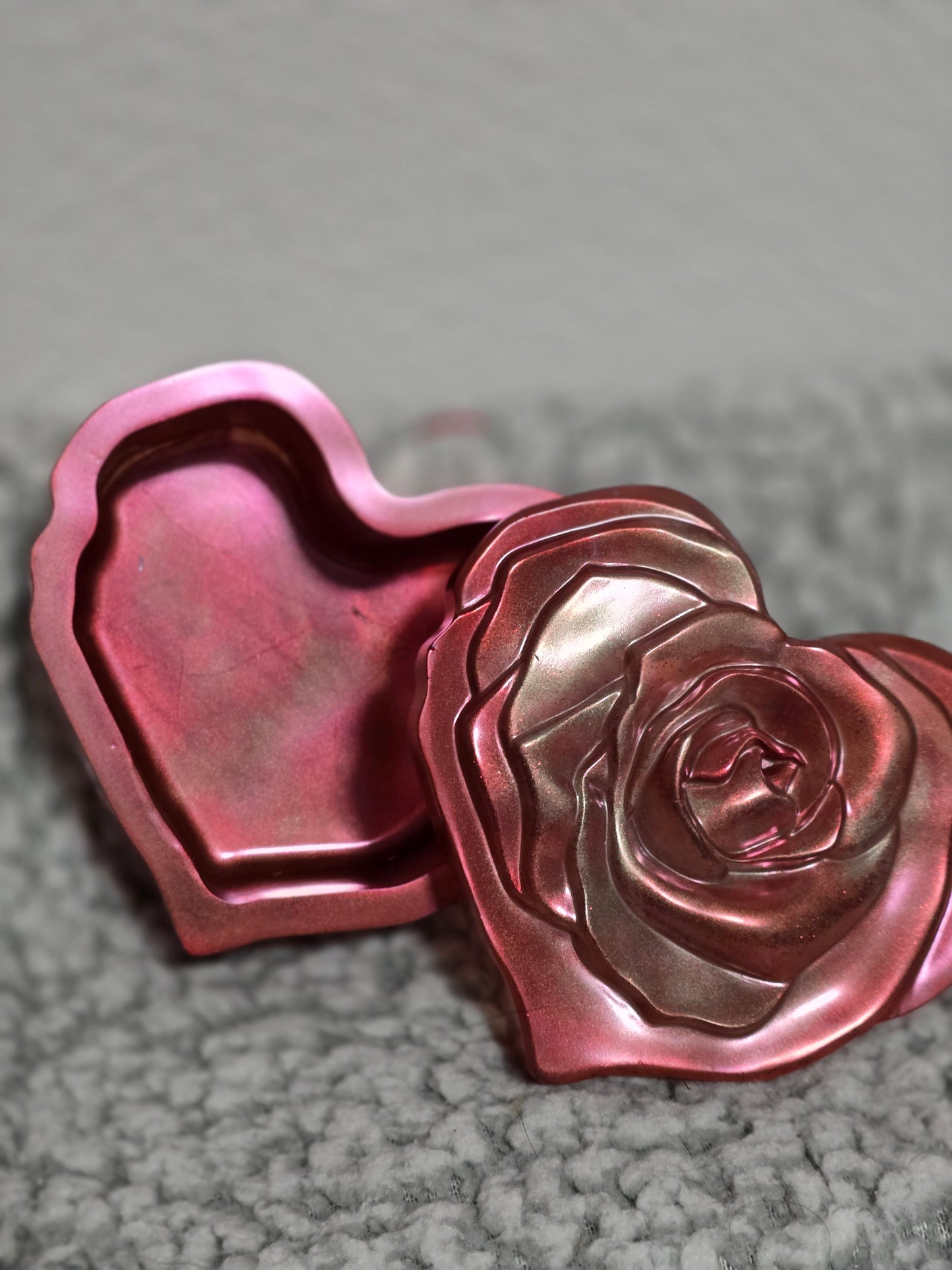 Heart trinket box detail - elegant storage solution